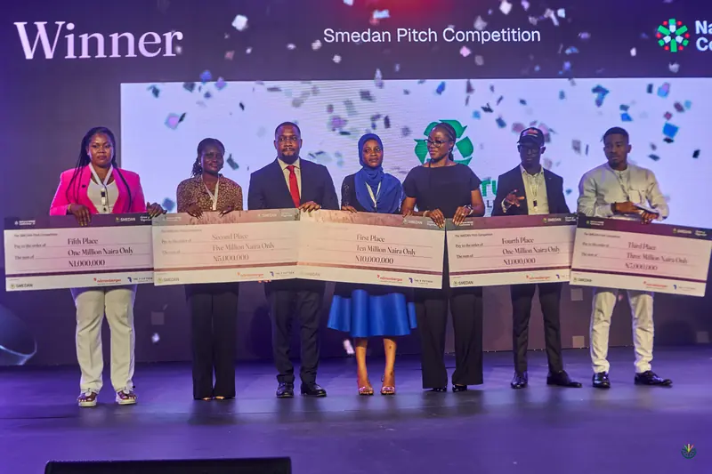 All the pitch winners with their cheques